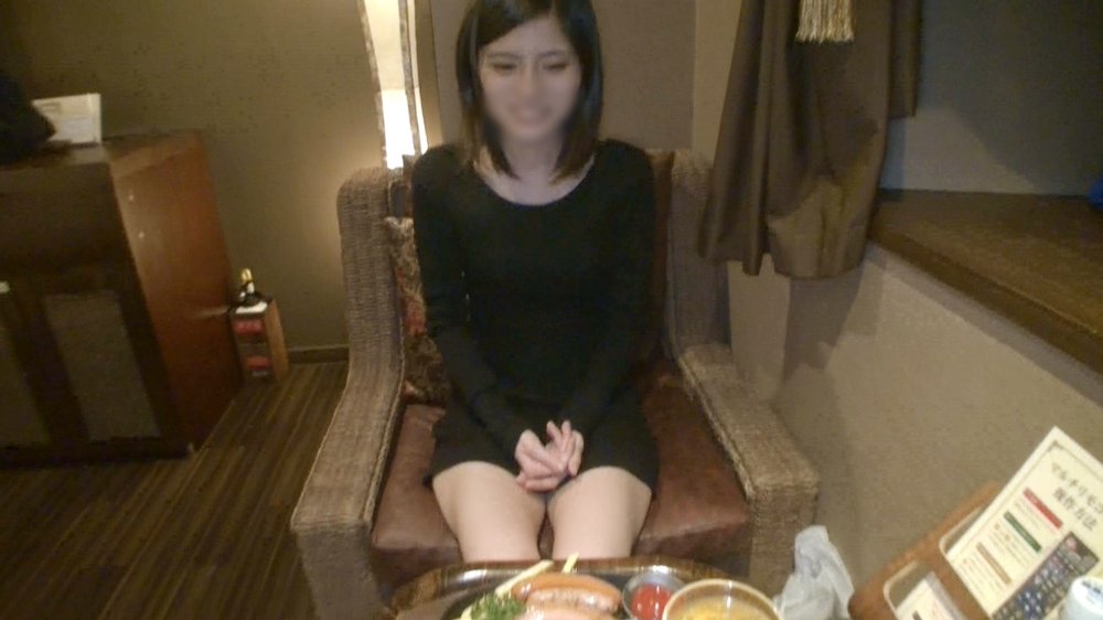 FC2 PPV 2969920 【激細★風俗嬢】ももな（21）知り合いの店長から紹介された、激細美人（地方在住なんでめっちゃ方言可愛い）出稼ぎ風俗嬢をハメ撮りさせて頂きました！フェラテク最高・激ピスでイキまくりです！ FC2-PPV-2969920