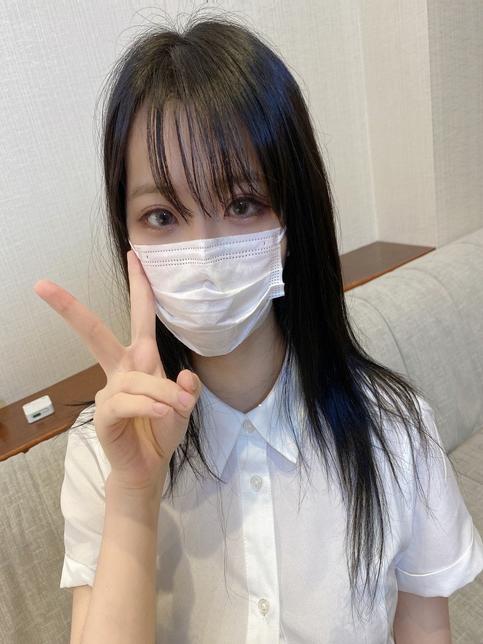 FC2PPV 3070507 【４本 計220分／無 】3480→2480　整った顔＆美巨乳＆スタイル抜群。どこか暗めな女に大量子種を顔面にぶっかけてきた。