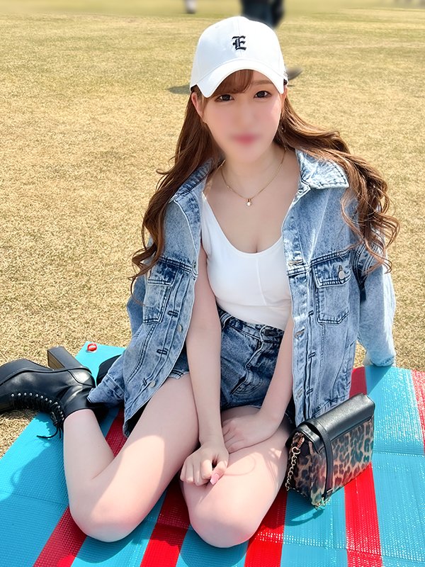 FC2PPV 3077098 ※数量限定※【即シコ案件】スケベ過ぎるカラダの美容師・なおちゃん（２２） Hカップ 濡れ濡れパイパンまんこ 中出し＆顔射 [有]