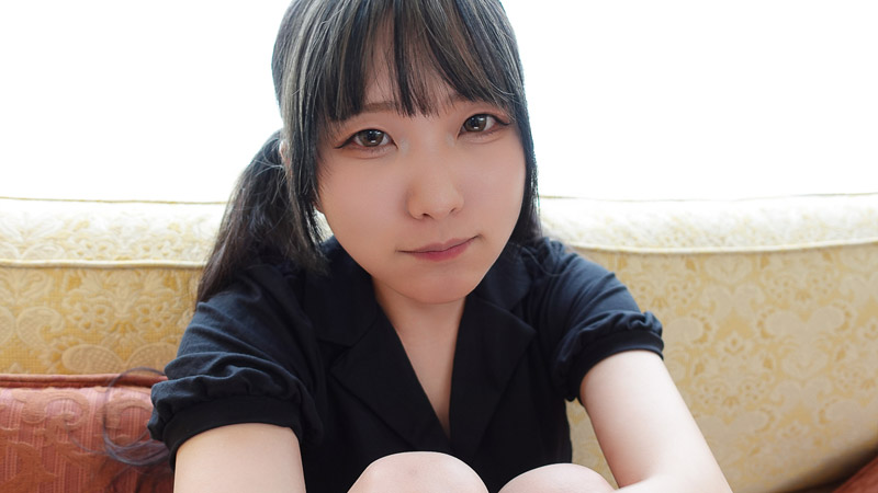 [G-AREA-858MAIKA] 馴染みのパイパンコンカフェ店員を口説き落とし… 858MAIKA