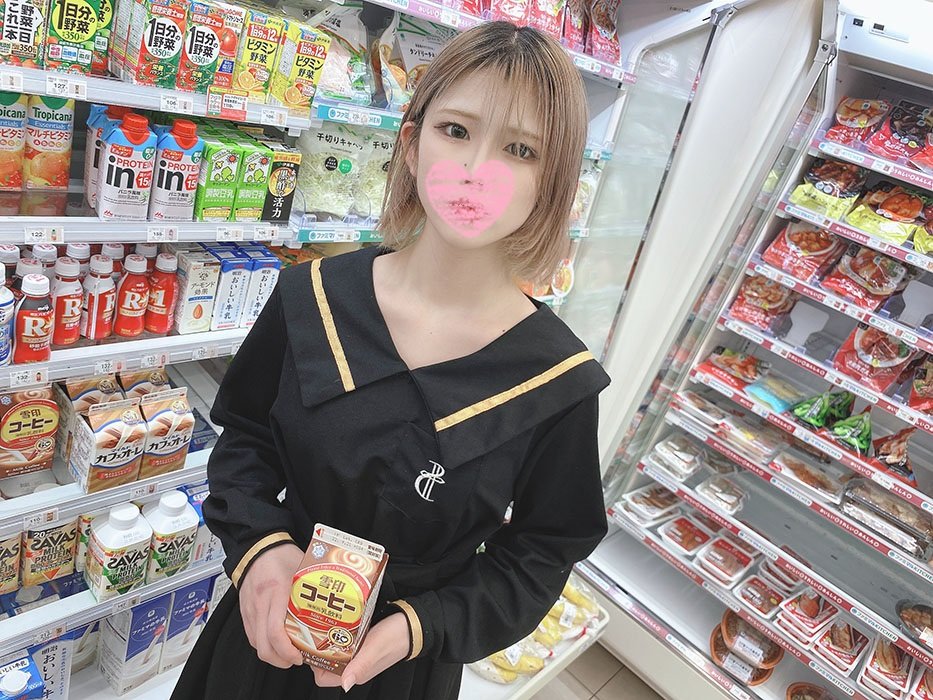 FC2 PPV 3104968 一週間限定2980→1980 3作品合計150分！ 昼はステージで輝く地下アイドルの秘められたプライベートハメ撮りを公開です！！ FC2-PPV-3104968