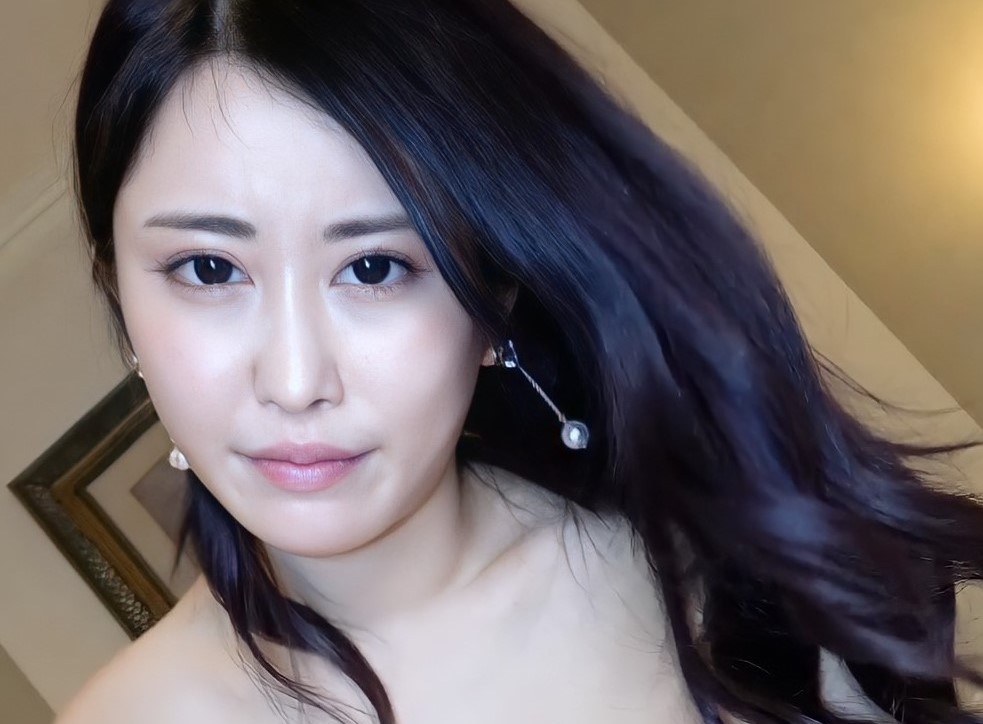 FC2 PPV 3105914 【無】ついにマスク無し解禁！超美形の国宝級の顔面偏差値と色白Ｆカップの完璧スタイルでドスケベ♥最高です！玄関で即ハメ立ちバックで中出しとベットで中出しの2連発！※レビュー特典／高画質Ver FC2-PPV-3105914