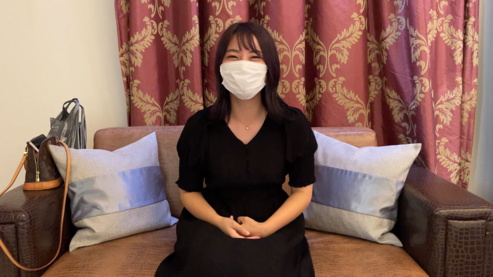 FC2 PPV 3105846 可愛すぎる幼〇園教諭24歳。顔を赤らめ恥じらいながら即尺＆イラマ→大量顔射。 FC2-PPV-3105846