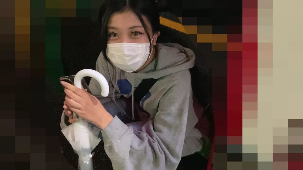 FC2PPV 3107006 【無修正】18歳の初撮り！人生初中出し！深夜の繁華街で終電逃し途方に暮れる地方娘を保護して無許可種付け♡