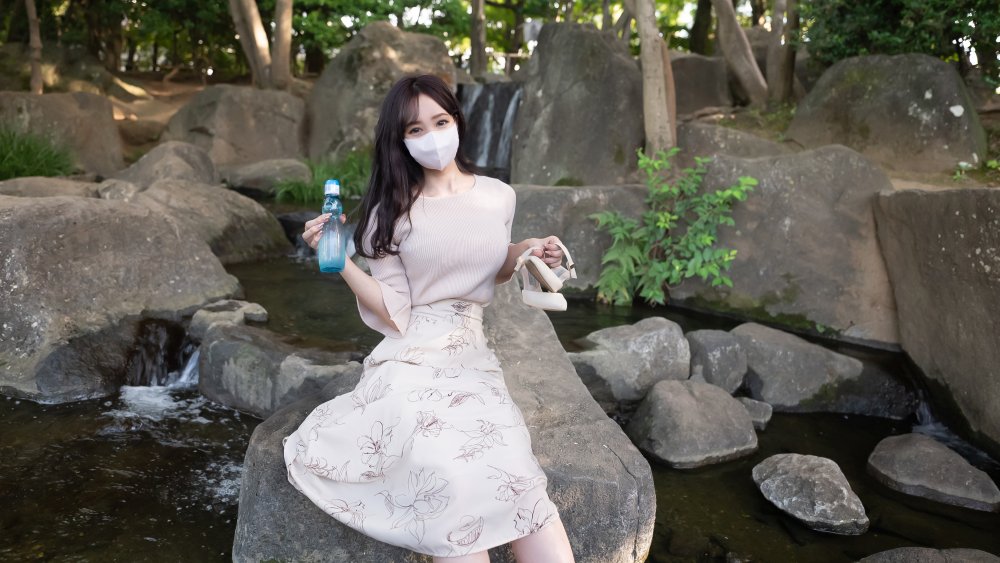 FC2 PPV 3108899 初撮影！！個数限定【無修正】シネマ画風！高学歴看護学部に通う美白で巨乳な女子大生！！魅惑の塊のような情欲的な身体に生中出し＆綺麗なフェイスに顔面射精で汚す！！ FC2-PPV-3108899