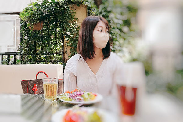 FC2 PPV 3109471 【無修正】ストレスが溜まってしまっている新卒社会人1年目ちゃんを癒してあげたい使命感で、カフェーデート後に中出し FC2-PPV-3109471