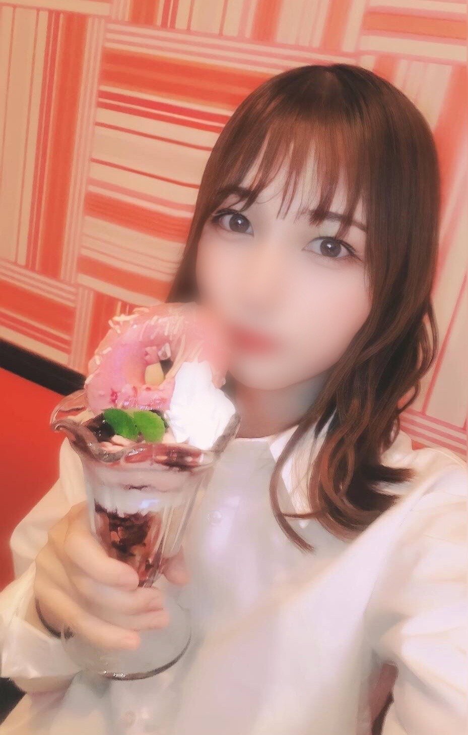 FC2 PPV 3113698 戸田恵○香似のJDカラオケバイトでは賄えない学費の悩みに付け込みハメ撮り。ガチ逝き中出し FC2-PPV-3113698