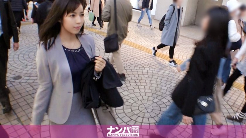 200GANA-2068 マジ軟派、初撮。 1322 新宿で見つけた縁起良き名前の美女「れいわ」さん♪酒で酔わせてホテルに連れ込み、ストッキング引き裂いて豪快潮吹き♪スレンダーな体型が際立つ立ちバックは必見！！