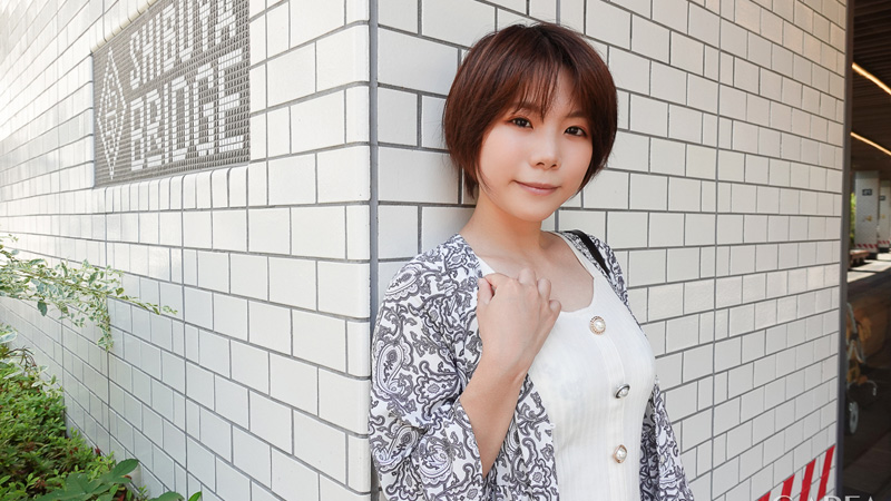 [G-AREA-862RIN] 愛嬌たっぷりの笑顔が魅力的な巨乳ちゃんの感度具合 862RIN