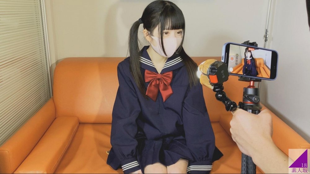 FC2PPV 3163457 セーラー服を着た中◯生感溢れる貧乳スレンダーみくちゃんの手作り料理を楽しんだ後に着衣セックス　最後はパイパンきつまんこに生中出し【レビュー特典：高画質版】 [有]