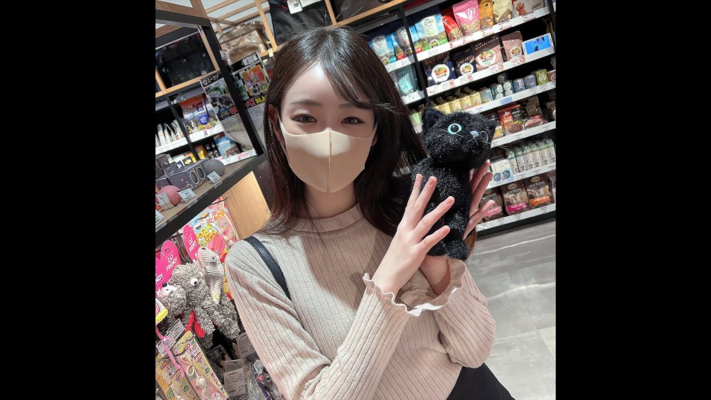 FC2 PPV 3172332 初撮影！1/30まで限定【無修正】猫カフェで働く押しに弱そうなスレンダーJDにそそり勃つ僕の性器を咥えられ気持ち良すぎて予定外の口内射精！！さらにその後生中出し！！！ FC2-PPV-3172332