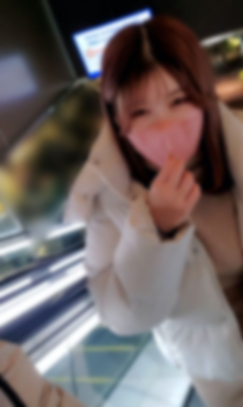 FC2 PPV 3177640 【個人】※完全顔出しGカップ巨乳グラビア女子。地方雑誌に掲載決定するも生活に困り渋々許可。張り裂けそうなｵｯﾊﾟｲで生唾パイズリ。巨根で奥までガン突きし膣奥に大量中出し。 FC2-PPV-3177640