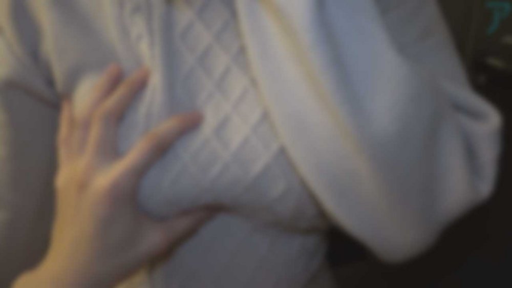 FC2 PPV 3188642 【#81】抱き心地最高な大学生ちゃん。ピチピチニットでお胸とお尻が強調されて、男が我慢できるわけないんだが！？けしからんので生で犯してぶっかけました！垂れた精子がおまんこに...♡片想い♡ FC2-PPV-3188642