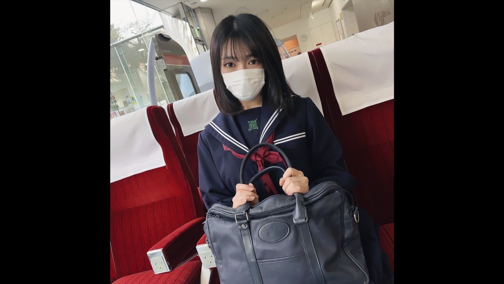 FC2 PPV 3195640 初撮影！！明日まで限定1980pt！！中◯生から突如現れた義理のち◯親に性的虐◯を受け続けた訳あり女子◯生・・・その背景を知りながも己の欲の為密室に連れ込み2回連続膣内射精！！ FC2-PPV-3195640