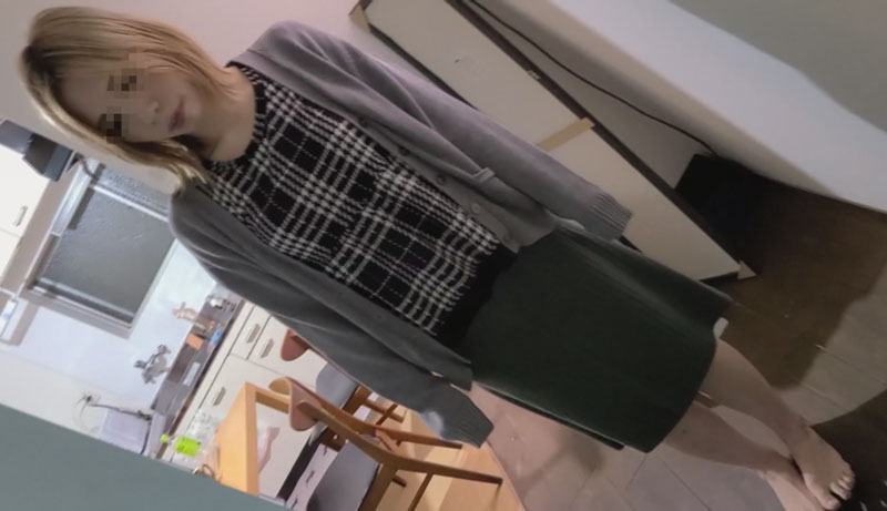 FC2PPV 3198294 【個人】犯され続けている帝王切開ギャルママはバックが好みのよう。上に乗せると白濁液を欲するかのように自ら腰を振り続ける。