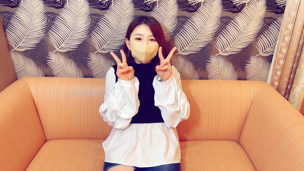 FC2 PPV 3263984 出会った瞬間にガッツポーズ「愛人継続中」仕事帰りにお迎え♡顔射してみました。 FC2-PPV-3263984