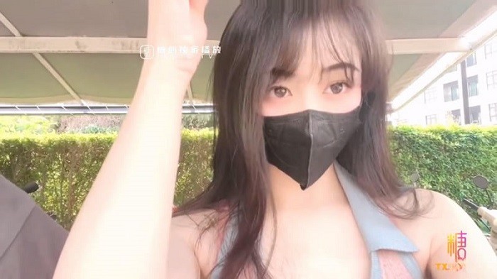 MD129周末真空逛街 陽台邊露出性愛