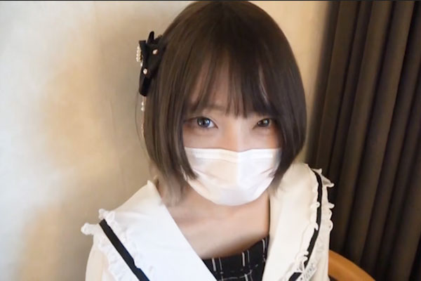 FC2 PPV 3270472 【ハメ撮り・中出し】ニーハイソックスが似合う18歳スレンダー□り美○女に連続中出し FC2-PPV-3270472