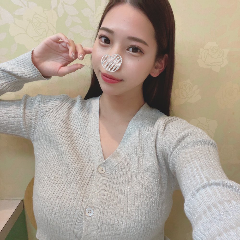 FC2 PPV 3274967 バレたら即終了！！アイドル候補生の結婚ホヤホヤ新婚幼妻を決死のハメ撮り、*乳撒き散らし、潮・潮・潮、一か八かで中出しかましました。 FC2-PPV-3274967