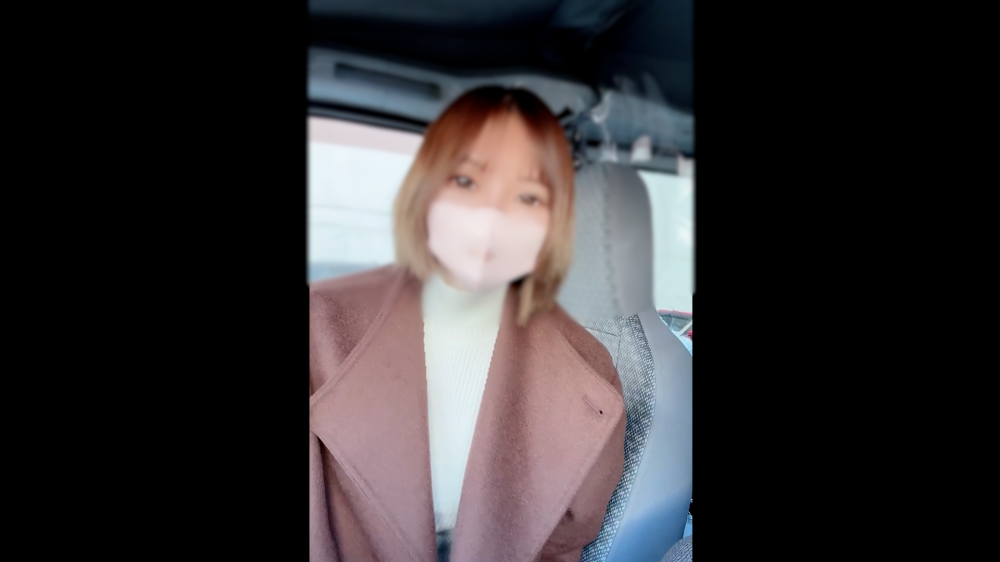 FC2 PPV 3269171 デート中にセフレに呼び出されて、性欲処理に付き合わされました... デカチンの快楽に負けて自分から腰振って『もっとおちん〇んほしぃ』って言ってました... 最後は中出しはダメダメ！って言ったのに... FC2-PPV-3269171