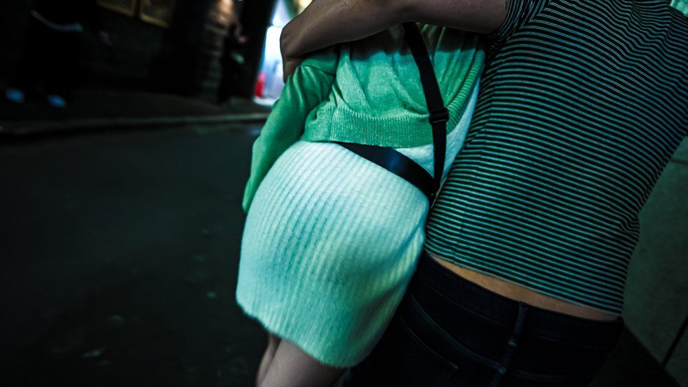 FC2 PPV 3546758 7/13まで限定500pt！！【色白・姦】道端ジャンク品を回収してGO姦 FC2-PPV-3546758