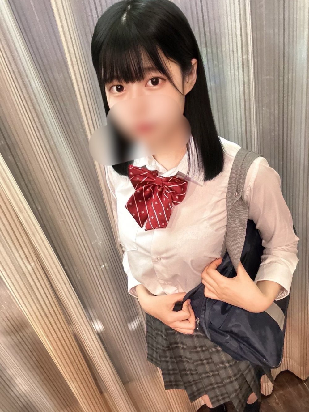 FC2 PPV 3534919 [Urgent limited sale] Miraculous superb slender beautiful little girl! 18-year-old E Cup Riku-chan! I gave my first vaginal shot to my young and undeveloped body.
