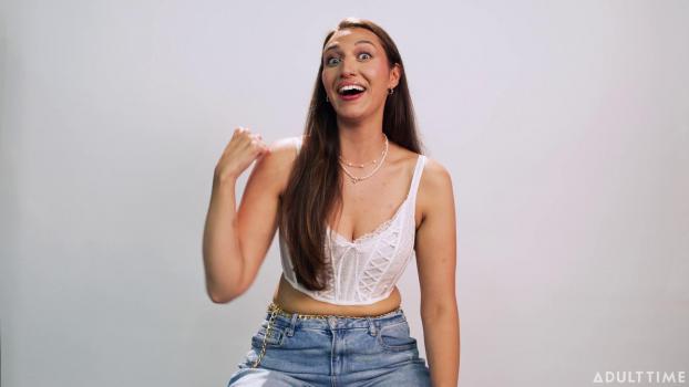 How Women Orgasm - Bella Rolland