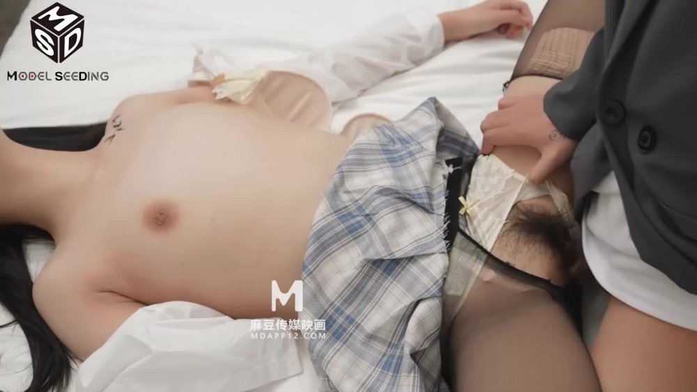 MSD-136宿管爆操JK女大生