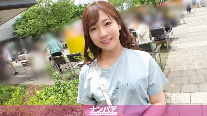 [200GANA-2922] マジ軟派、初撮。 1966 ひとりでビール飲んでる娘をナンパしてホテルIN！程よくお酒も回ると性欲も疼いてきて…。ムチッとした抱き心地抜群ボディ！おっぱい大きいけどそれ以上に尻がイイ！！自分から膣奥に当てにいってヒンヒン喘ぐスケベさもポイント高し！