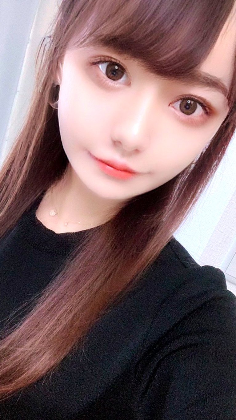 FC2-PPV-2477430 配信や自撮り界隈で超有名なあの子に涙目イマラから精子まみれ生挿入→3回生中出し