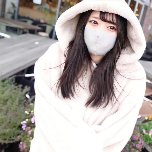 FC2 PPV 4149597 『完全顔出し』『無』時給900円のスーパーのレジ打ちしてる地味な人生だとの事！仕事は楽しくない！普通の生活してる自称地味な女性をかなり豪華な高級ホテルに連れてってあげたら流石に最後までいけた？？ FC2-PPV-4149597