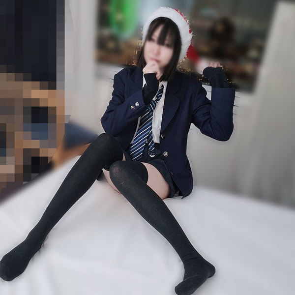 FC2 PPV 4165430 女優のたまごとXmasデート私服でごっくん制服中出しサンタコスでも中出し FC2-PPV-4165430