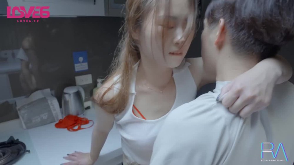 RAS-297意外撞見阿公看護在幫我爸口交