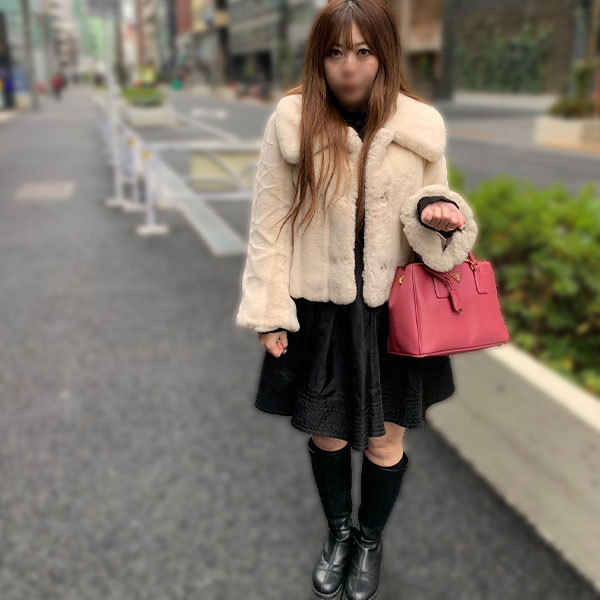 FC2PPV 4302964 ※18日迄930pt※【顔出し】【不倫・ハメ撮り】近所のテンション高めでノリがよい可愛らしい人妻を寝取りました。