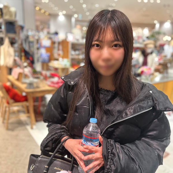 FC2 PPV 4440132 【無/初撮り】※初体験！イチゴのパンツをはいてきた経験人数ゼロのまなちゃん(18)チャラ男に好き放題され、おまけに中出しまでされる。 FC2-PPV-4440132