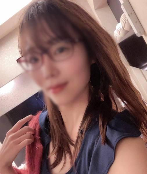 FC2 PPV 4459841 【顔出し＆レビュー特典屋上フェラ抜き】面接に来た色気抜群の艶女を生ハメ撮り講習 FC2-PPV-4459841