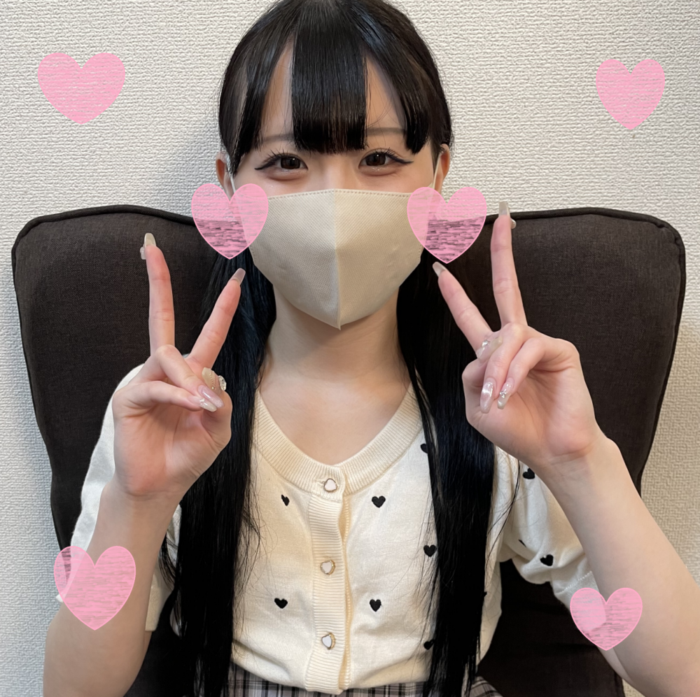 FC2 PPV 4511149 【人生初撮り】【顔出し】【モ無】ルックス、感度、肌質、まん質、すべてが整った最強れなちゃん！潮吹き濃厚セックス FC2-PPV-4511149