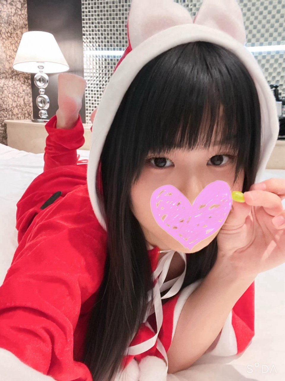 FC2 PPV 4588969 1/5まで1240pt!!【無修正】妖精のように可愛いサンタちゃんとイチャはめ! 憧れの清楚系お嬢様が本気イキのメリクリ密着中出しセックス!! FC2-PPV-4588969