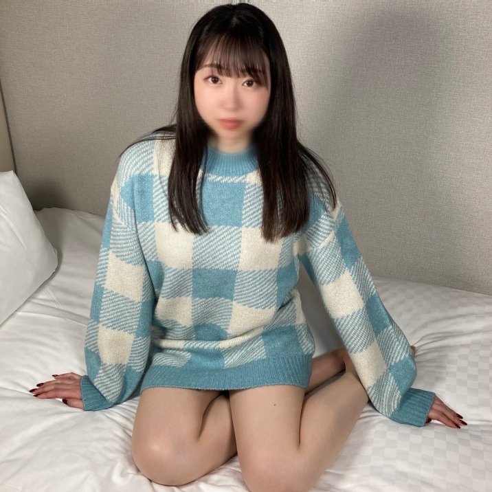 FC2 PPV 4613531 めっちゃエロい！【無】【顔射からのパクっ・中出し】愛嬌抜群のデカ尻アパレル店員の体を観察した後に馬乗りで大量顔射。物足りないから凌〇SEXで中出し。※特典あり FC2-PPV-4613531