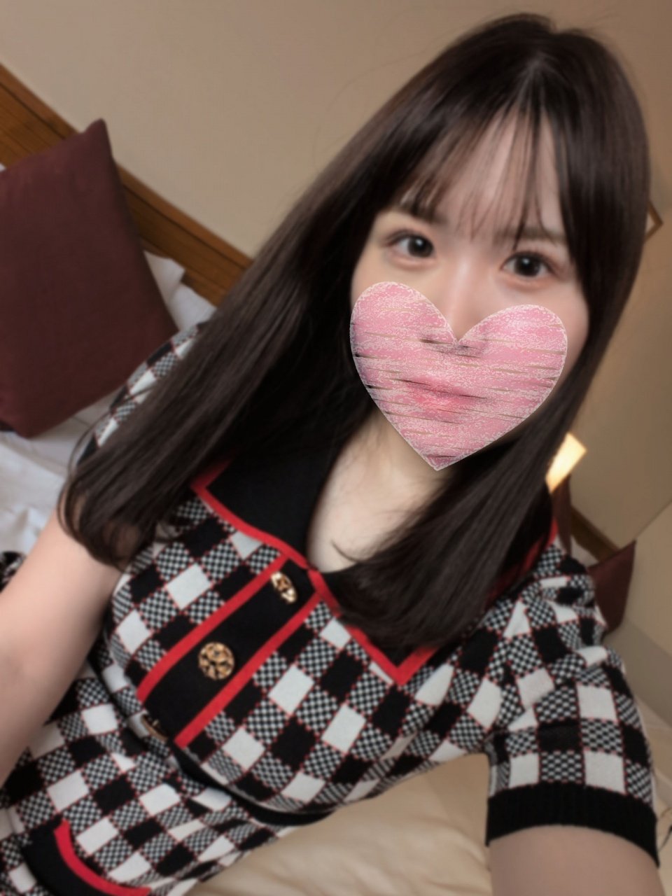 FC2 PPV 4627045 ★2/25まで特別価格【無】噂の上納ガールに特大ディルドウを奥までズッポシ！！Fカップの元キャンペーンガールを種付けしちゃいました～女の魅力って何ですか？ FC2-PPV-4627045