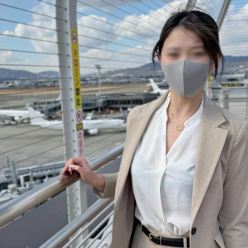 FC2 PPV 4625589 初出演マジ素人！年末に帰省してきた働くDカップ新卒OLを空港でリモートバイブ挿れて楽しむw FC2-PPV-4625589