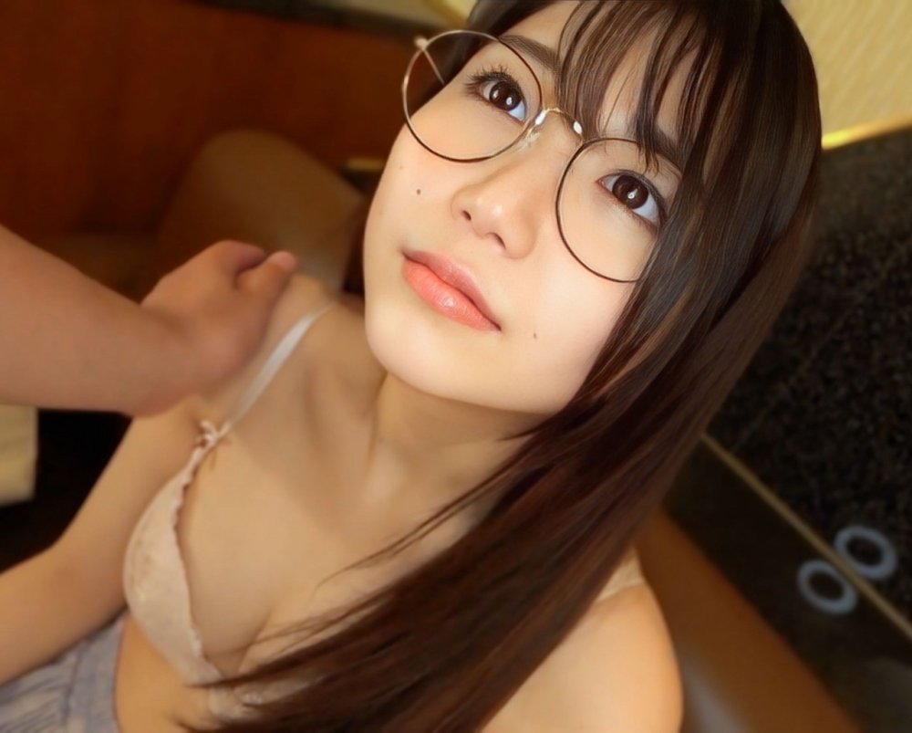 FC2 PPV 4631457 名門理科大の華、ここにあり。リケジョ応援中出し。名門大学在学中の偏差値65の天才的19才を撮影。 FC2-PPV-4631457