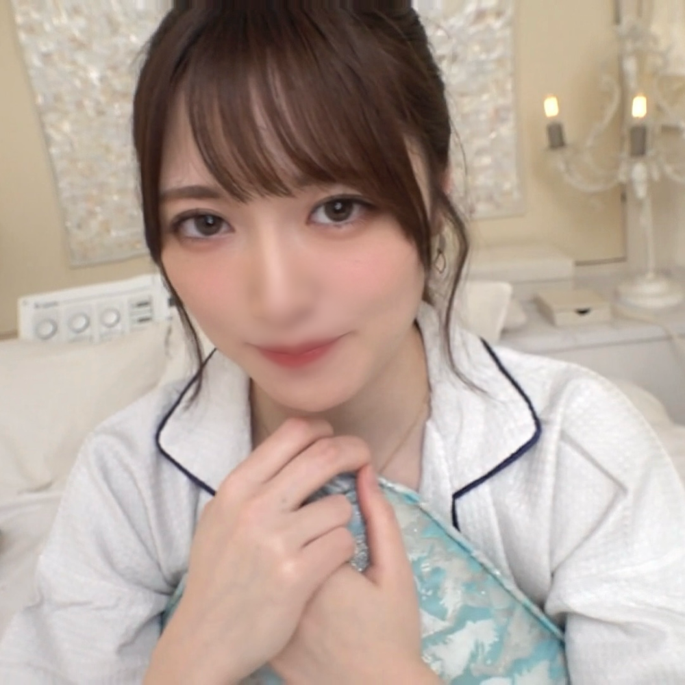 FC2PPV 4619657 【FC2史上最高の神回必至】現。役アイドル兼You●uberのメイちゃん20歳 登録者数38万人超え！超人気チャンネルの完璧美女が覚悟の顔出しで美麗な乳房とマンコをさらけ出す奇跡のハメ撮り【3発射】 [有]