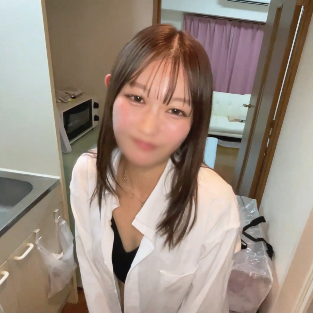 FC2 PPV 4655251 4/10迄990pt♡　【浮気下品女】泊めてくれたオヤジのチンポにハマって　彼氏の粗チンに戻れない　※特典付き FC2-PPV-4655251