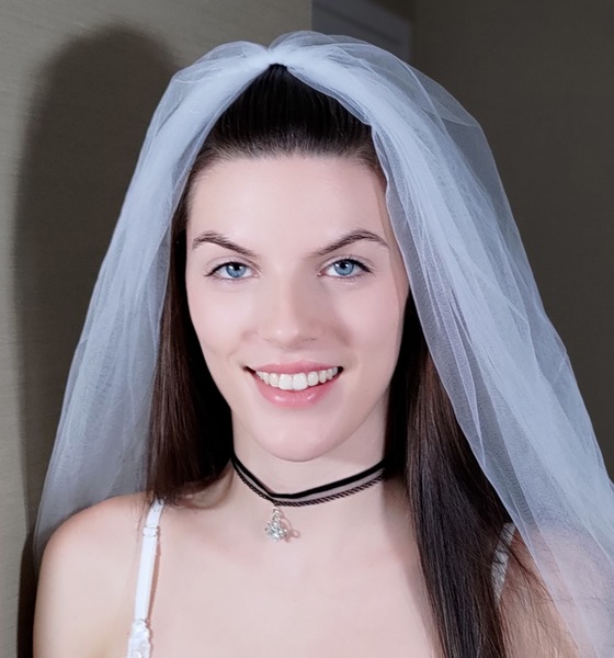 FC2 PPV 4427736 FC2-PPV-4427736 【2カメ個撮無修正】初撮り第2弾！ヨガインストラクター中出し友だちの輪www