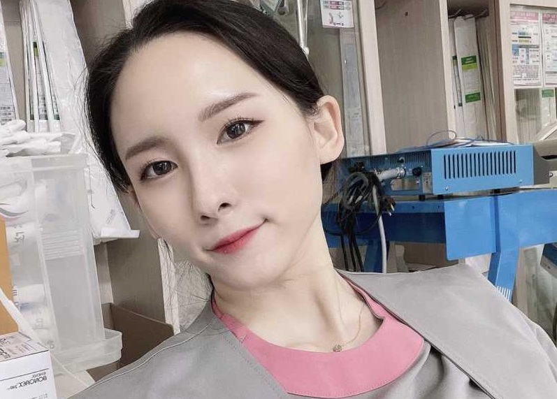 [KBJ] 헌팅해서 먹은 문신 간호사 [얼굴사진포함]