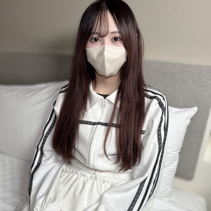 FC2 PPV 4692631 FC2-PPV-4692631 初撮り！激かわデカ尻美女【無】【即尺・中出し】アイドル顔の美女はピンク乳首で尻もデカい。玄関で即尺からの、おマンコくぱぁ。えっちな体に興奮したのでオナホにして中出し。※特典あり