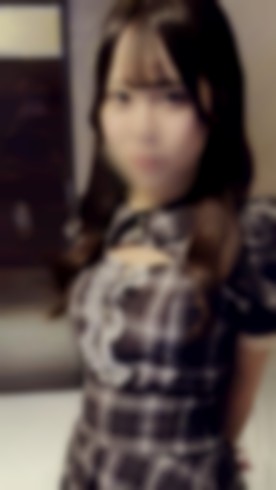 FC2PPV 4704517 撮影中にこっそりピースしちゃう女を言葉巧みに連れ込み生ハメしてきた