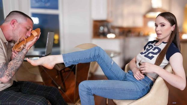 Love Her Feet - Hazel Moore - Rewarding Him