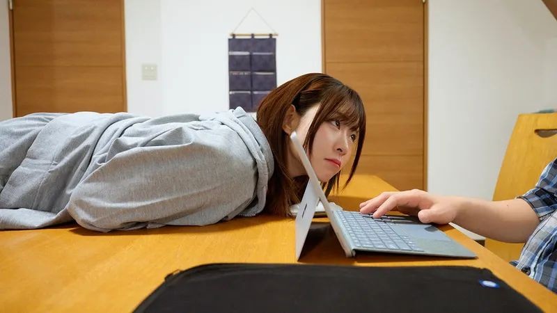 S-Cute 5695 彼氏のテレワーク中に始まる中出しSEX S-Cute – Ena ＃10